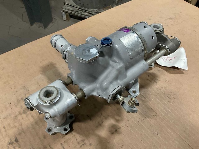 Metering valve nose wheel - afbeelding 1 van  6