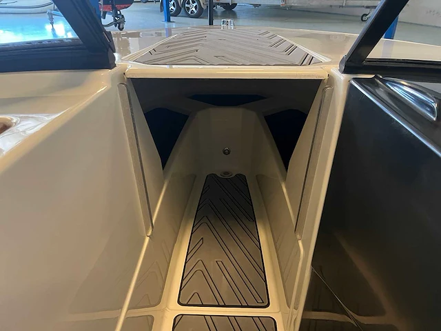 Method - wake ski - speed boats - 2020 - afbeelding 16 van  29