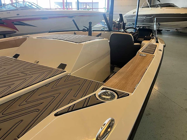 Method - wake ski - speed boats - 2020 - afbeelding 27 van  29
