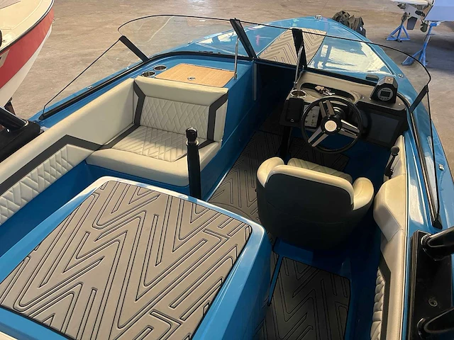 Method wake ski 6.2 wakeboard- waterski boat with 440hp 2020 - afbeelding 14 van  18