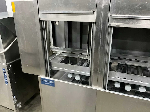 Metos - k 3100 - door type washer - afbeelding 6 van  8