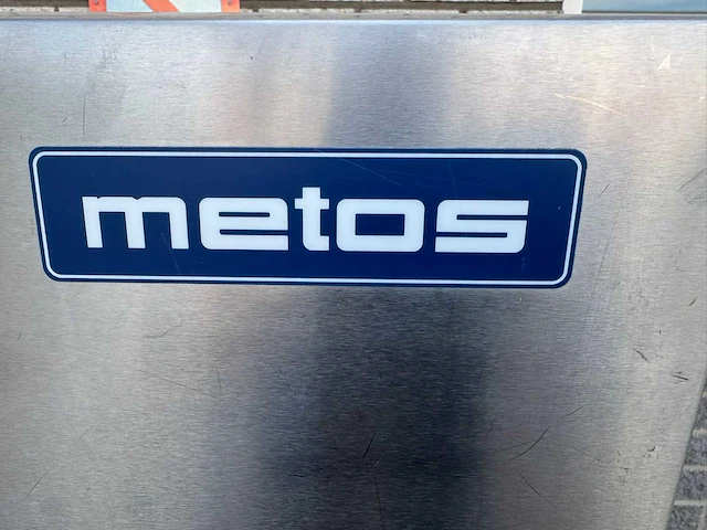 Metos - korvenvaatwasmachine - afbeelding 3 van  4