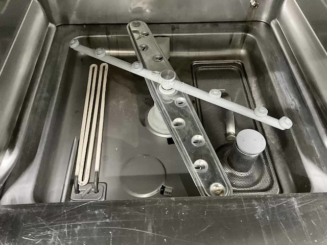 Metos - lux 60 el - korvenvaatwasmachine - afbeelding 6 van  7