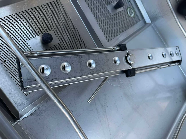 Metos - wd-7 - korvenvaatwasmachine - afbeelding 6 van  9