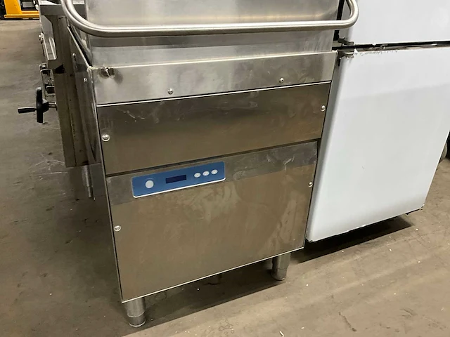 Metos dw115e korvenvaatwasmachine - afbeelding 3 van  7