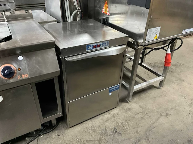 Metos dw124e vaatwasmachine - afbeelding 1 van  7