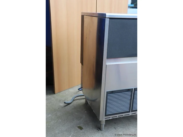 Metos ijsblokjesmachine model gb1540w - afbeelding 2 van  8