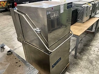 Metos premium 130 korvenvaatwasmachine - afbeelding 3 van  7