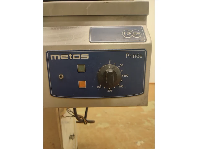 Metos - afbeelding 6 van  9