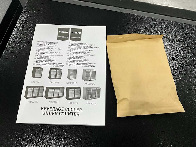 Metro gbc3103 glasdeur barkoelkast - afbeelding 6 van  7