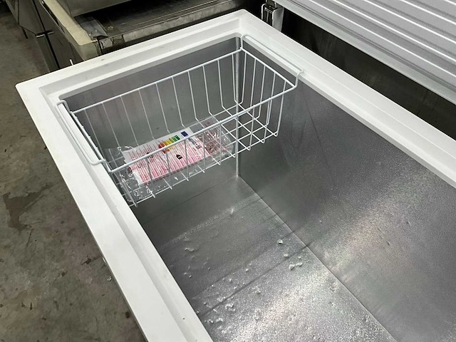 Metro ghf2400 vrieskist - afbeelding 3 van  5