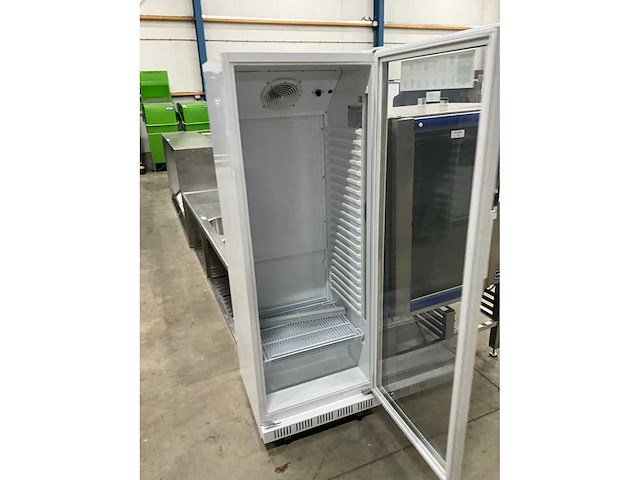 Metro gsc2360 glasdeurkoelkast - afbeelding 3 van  9