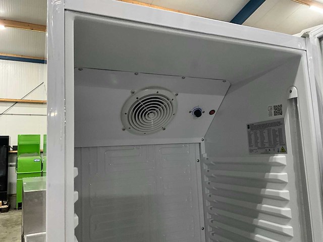 Metro gsc2360 glasdeurkoelkast - afbeelding 5 van  9