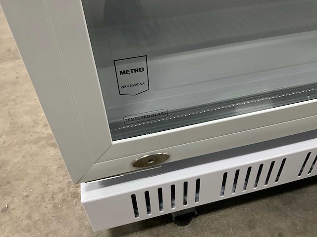 Metro gsc2360 glasdeurkoelkast - afbeelding 6 van  9
