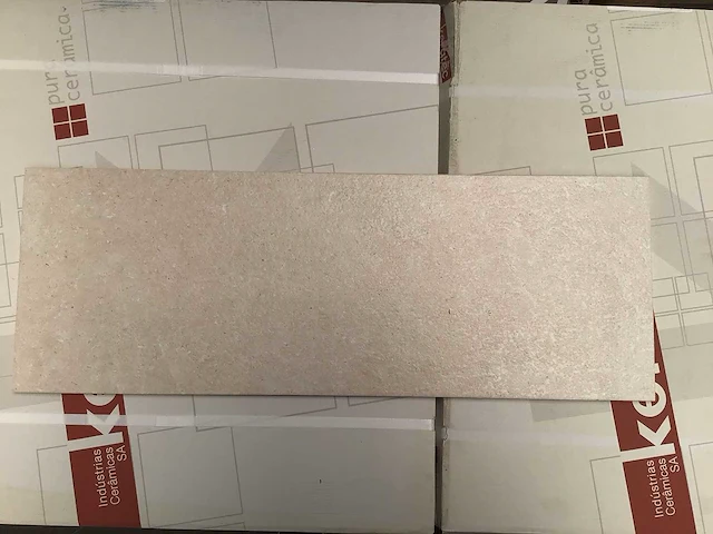 Metropol trivor almond mat wandtegel 25x70 cm 20 m² - afbeelding 3 van  6