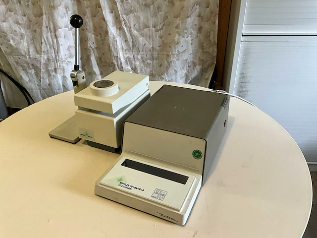 Mettler dsc25 differential scanning calorie meter analyse laboratoriumapparatuur - afbeelding 1 van  15