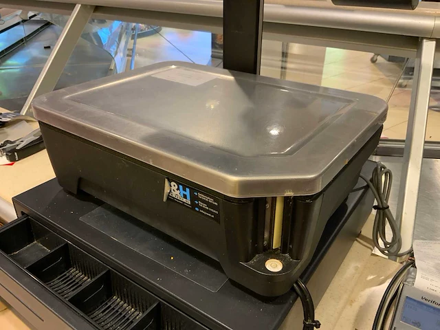 Mettler toledo fb-t-15 touchscreen weegschaal kassasysteem met bonnenprinter - afbeelding 3 van  7