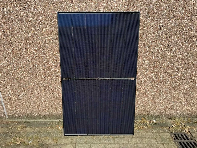 Meyer burger - set van 60 zonnepanelen (375 wp) met sungrow 20 kw omvormer - afbeelding 2 van  9