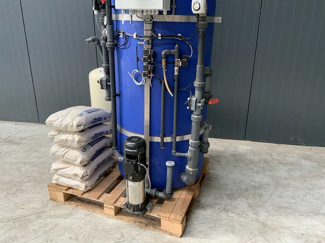 Mezutec water ontijzeringsinstallatie - afbeelding 3 van  6