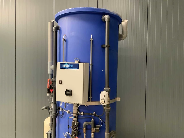 Mezutec water ontijzeringsinstallatie - afbeelding 5 van  6