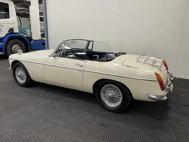 Mg - b - oldtimer - 1964 - afbeelding 2 van  47
