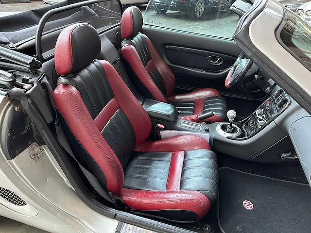 Mg f 1.8i 120pk 2001 cabriolet, 24-hb-hv - afbeelding 24 van  32