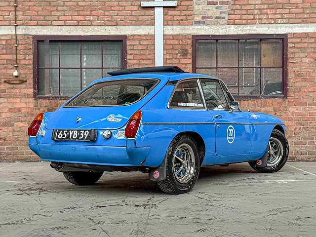 Mgb gt coupe 1.8 95pk 1977 mg b-type, 65-yb-39 oldtimer - afbeelding 19 van  70