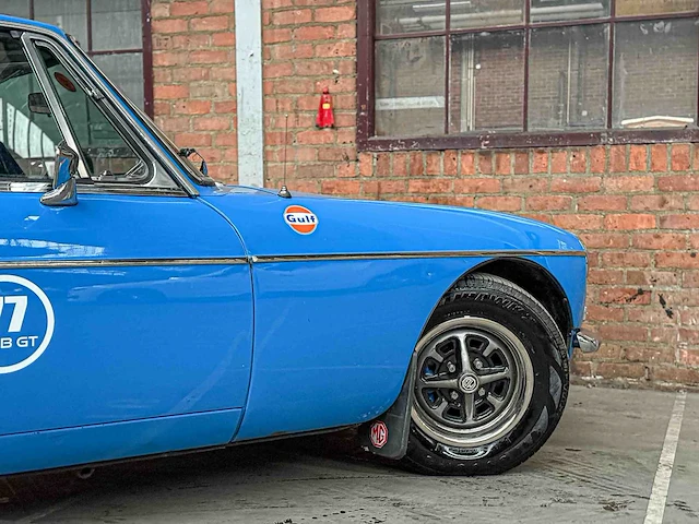 Mgb gt coupe 1.8 95pk 1977 mg b-type, 65-yb-39 oldtimer - afbeelding 25 van  70
