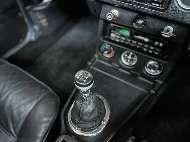 Mgb gt coupe 1.8 95pk 1977 mg b-type, 65-yb-39 oldtimer - afbeelding 54 van  70