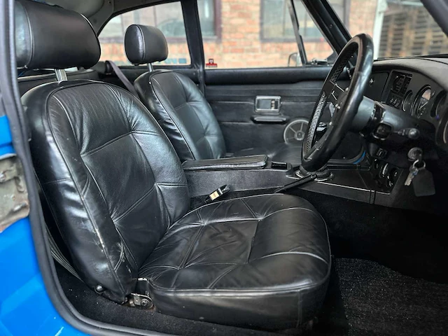 Mgb gt coupe 1.8 95pk 1977 mg b-type, 65-yb-39 oldtimer - afbeelding 62 van  70