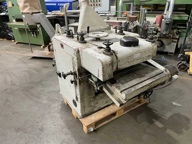 Mic - am 2 - diverse schaaf- en profileermachines - afbeelding 3 van  10