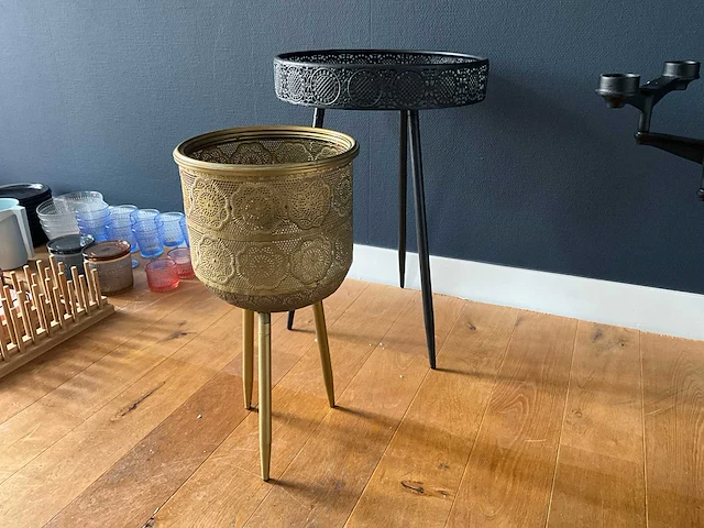 Mica decorations/dutchbone bijzettafel en plantenbak - afbeelding 1 van  4