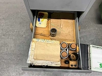 Michael deckel s11 slijpmachine inc gevulde gereedschapskast en diverse opspan toebehoren - afbeelding 6 van  14