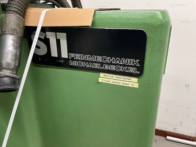 Michael deckel s11 slijpmachine inc gevulde gereedschapskast en diverse opspan toebehoren - afbeelding 8 van  14