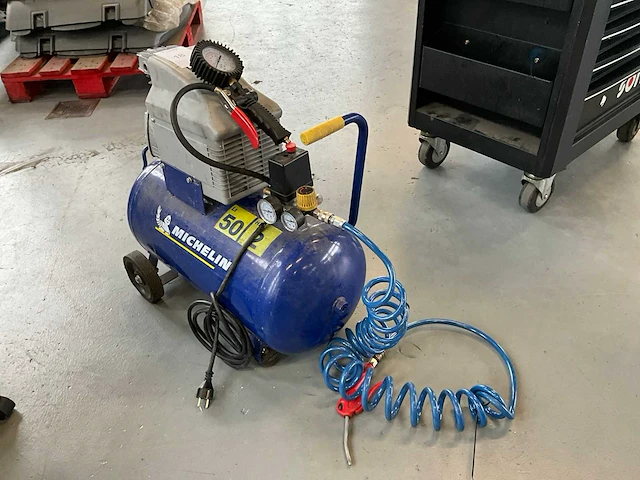 Michelin 50 luchtcompressor - afbeelding 3 van  4