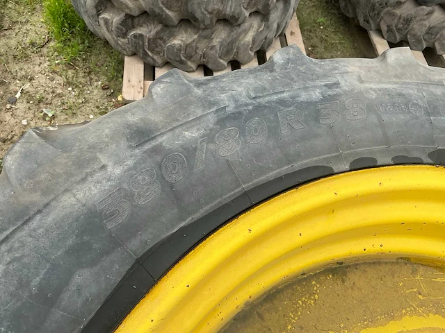 Michelin agribib 380/80 r38 - 2x met velg - afbeelding 5 van  6