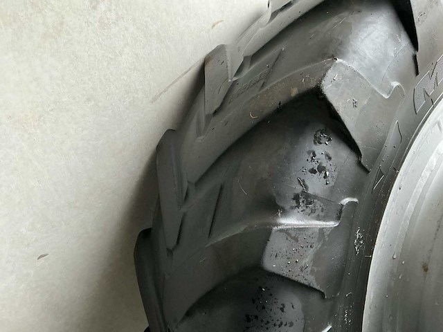 Michelin agribib dubbel lucht set (band en velg) - afbeelding 10 van  11