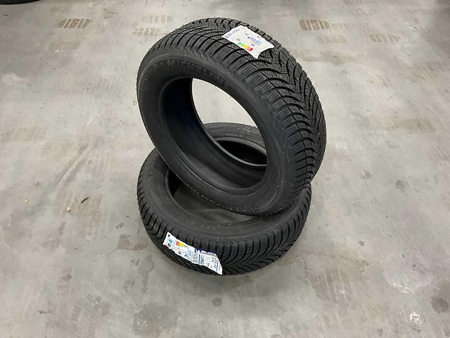 Michelin "alpin" 205/55 r16 (2x) - afbeelding 1 van  4