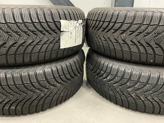 Michelin "alpin" 205/55 r16 (4x) - afbeelding 2 van  9