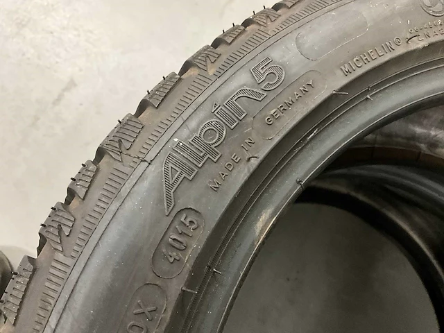 Michelin "alpin 5" 205/45 r16 (4x) - afbeelding 5 van  9