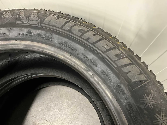 Michelin "alpin 5" 225/55 r17 (4x) - afbeelding 4 van  6