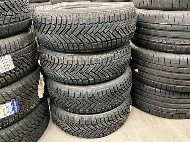 Michelin "alpin 6" 205/60 r16 (4x) - afbeelding 6 van  7