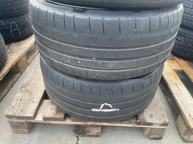 Michelin autoband met audi velg 245/30 zr20 (4x) - afbeelding 3 van  8