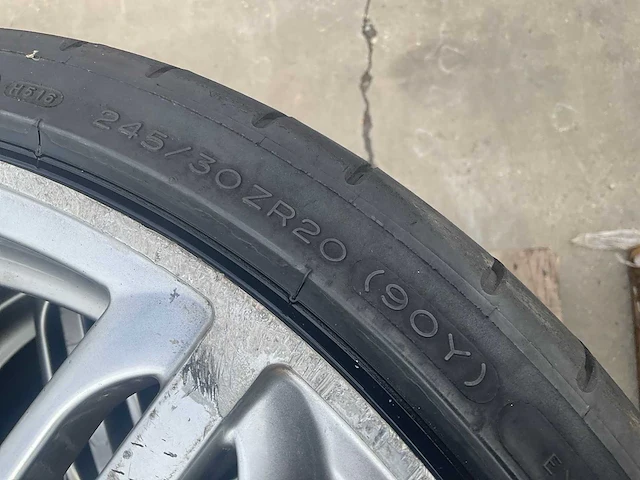 Michelin autoband met audi velg 245/30 zr20 (4x) - afbeelding 6 van  8