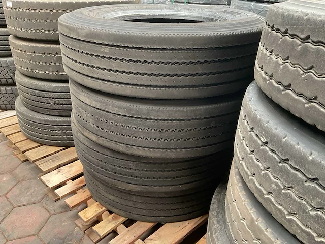 Michelin band (4x) - afbeelding 1 van  3