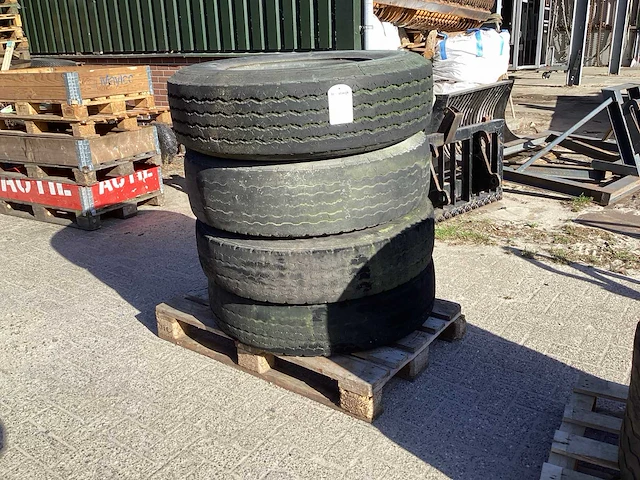 Michelin band, wiel en velg (4x) - afbeelding 1 van  5