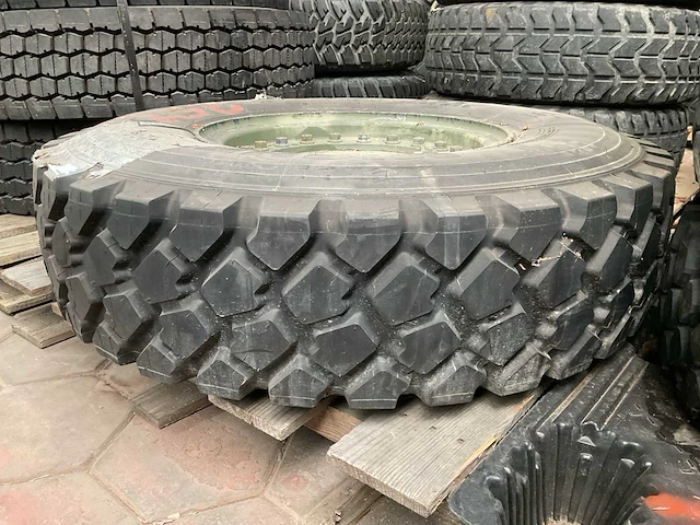 Michelin band - afbeelding 1 van  3