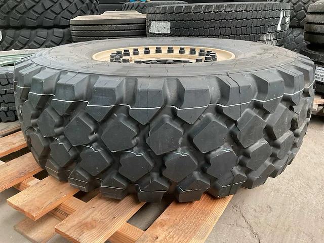 Michelin band - afbeelding 1 van  3