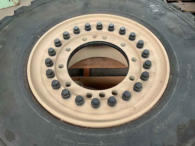 Michelin band - afbeelding 3 van  3