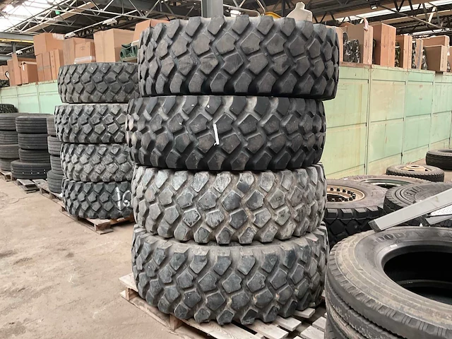 Michelin banden (4x) - afbeelding 1 van  3